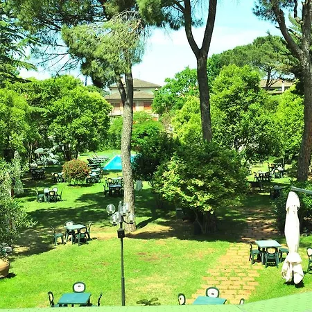 La Excelsior Hotel 4*